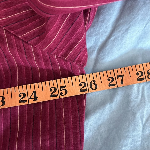 Croft & Barrow Woman Stretch 2X Cranberry Color Striped Blouse - Picture 10 of 11